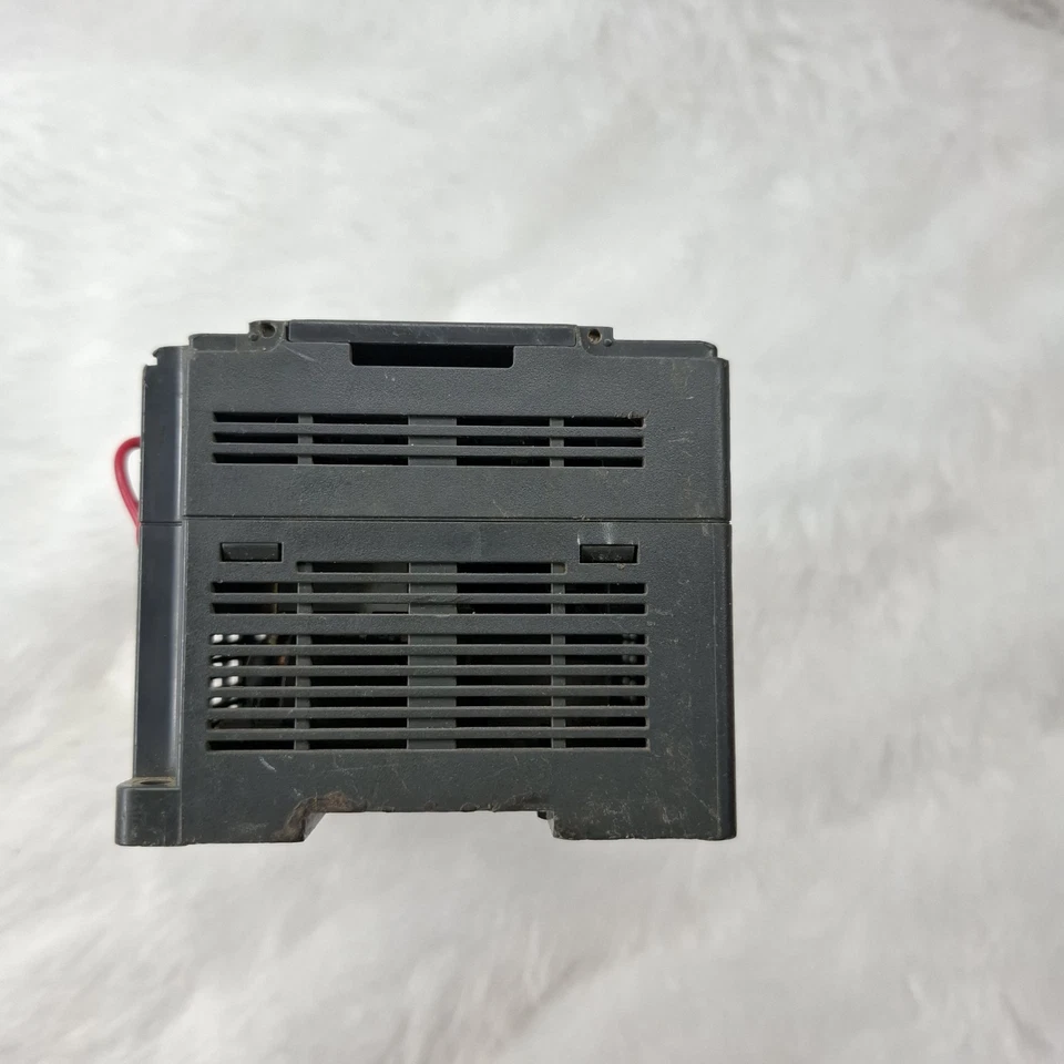 GE FANUC IC200UDR005-BB MICRO CONTROLLER VERSAMAX 16 DC INPUT 1 DC OUTPUT